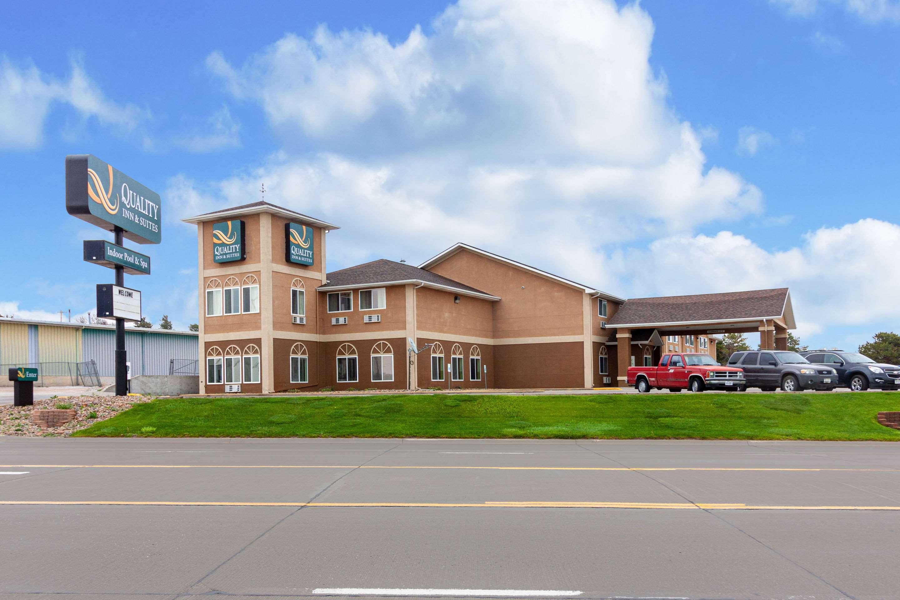 Quality Inn & Suites McCook Exteriör bild