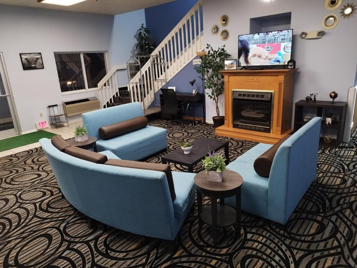 Quality Inn & Suites McCook Exteriör bild